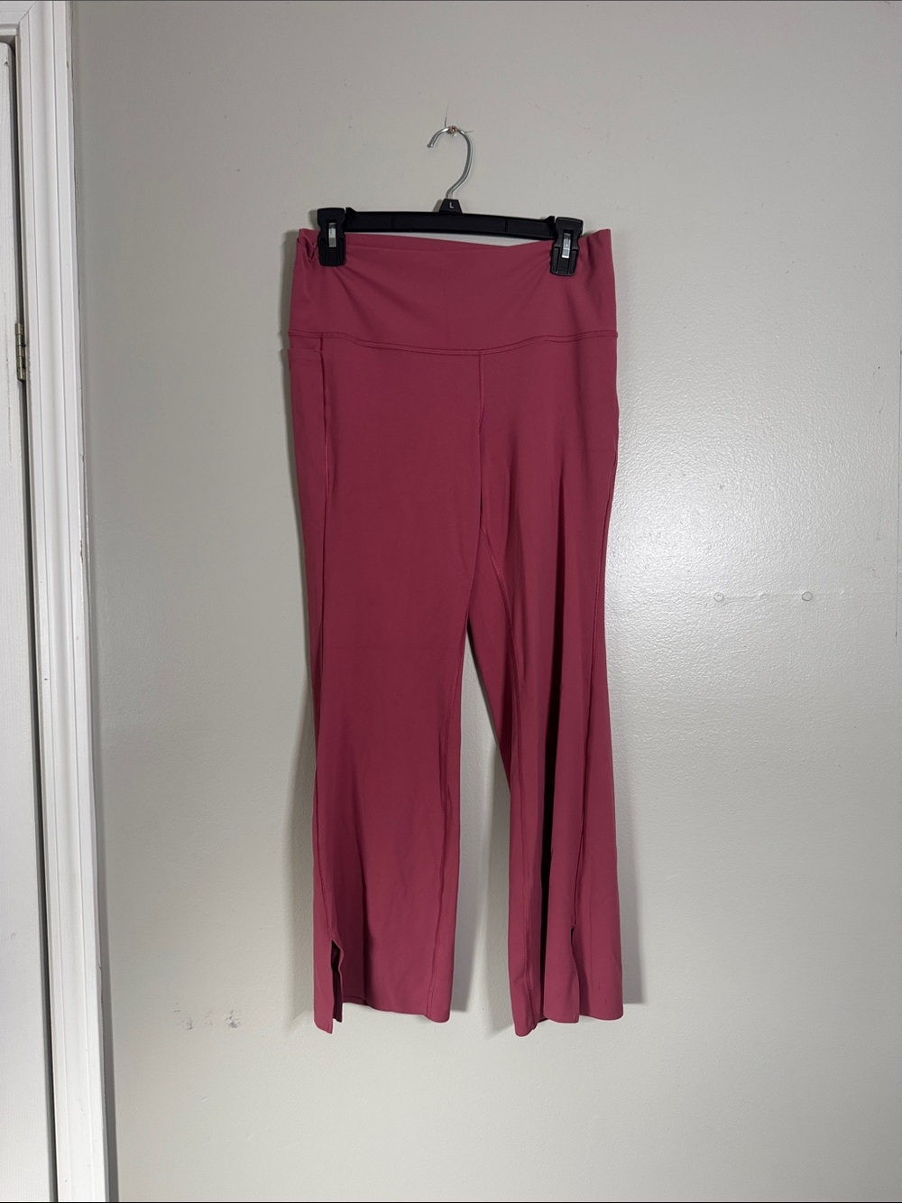 Athleta High-Waist mauve Yoga Pants